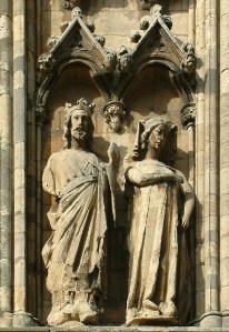 Estatuas de Leonor de Castilla y el rey Eduardo I de la Catedral de Lincoln (Autor Von Lincolnian (Brian) de Wikimedia Commons)
